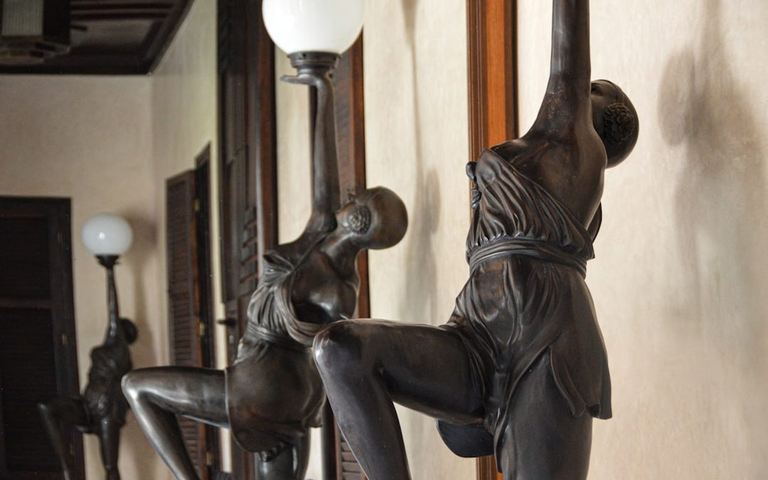 Photo Bronze busts